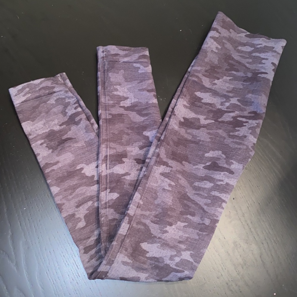 Spanx Seamless Camo Leggings